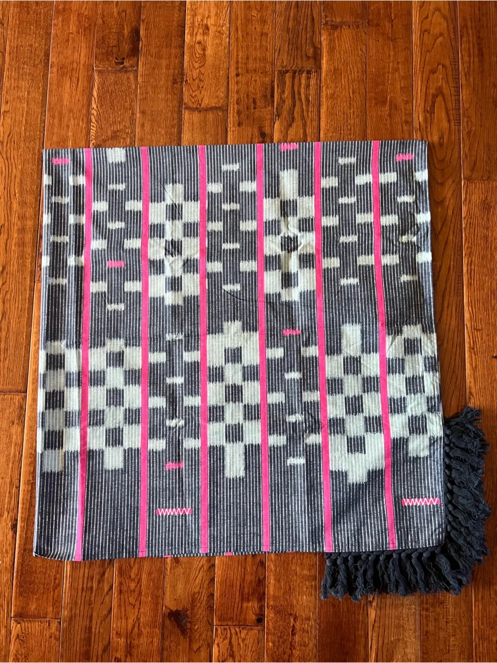 Opalhouse Tablecloth with Tassels Cottagecore Navy Blue Hot Pink 57 x 57 in